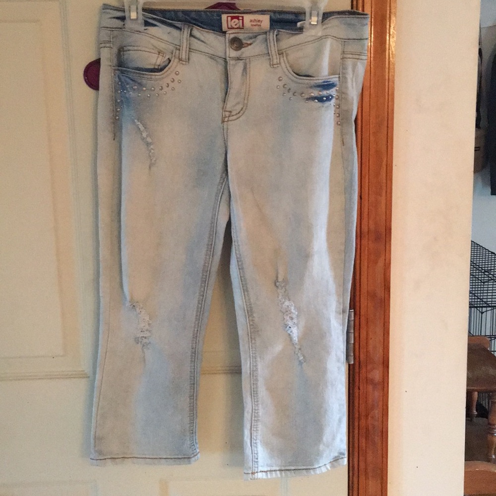 Capris